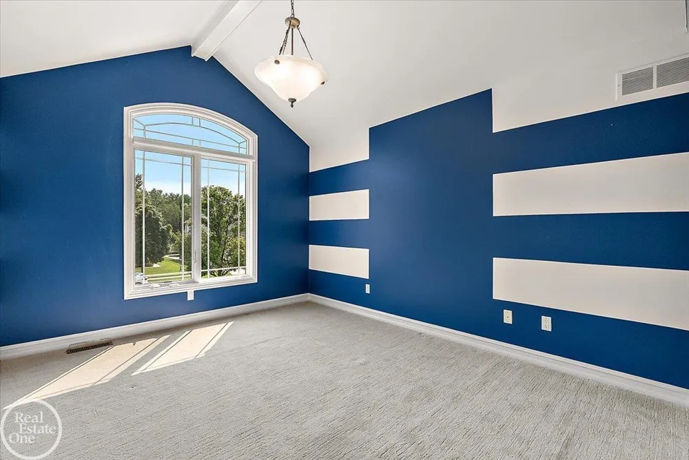 57177 Covington Drive Washington Township, MI 48094