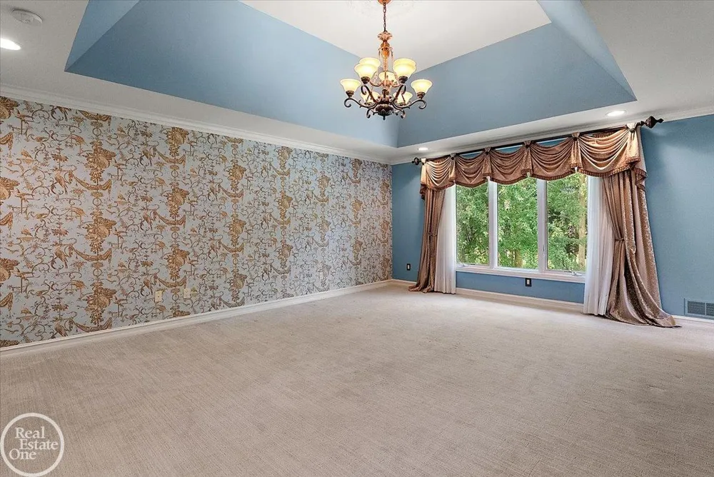 57177 Covington Drive Washington Township, MI 48094