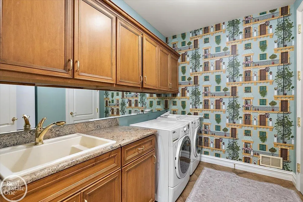 57177 Covington Drive Washington Township, MI 48094