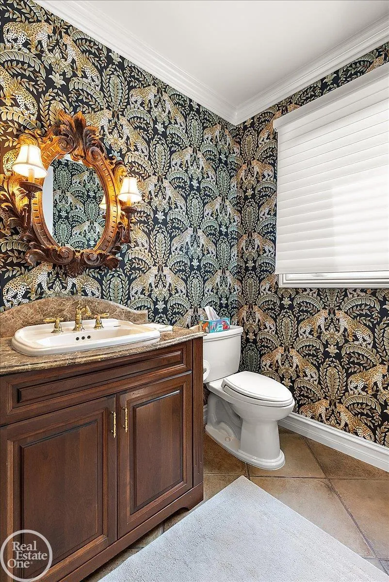 57177 Covington Drive Washington Township, MI 48094