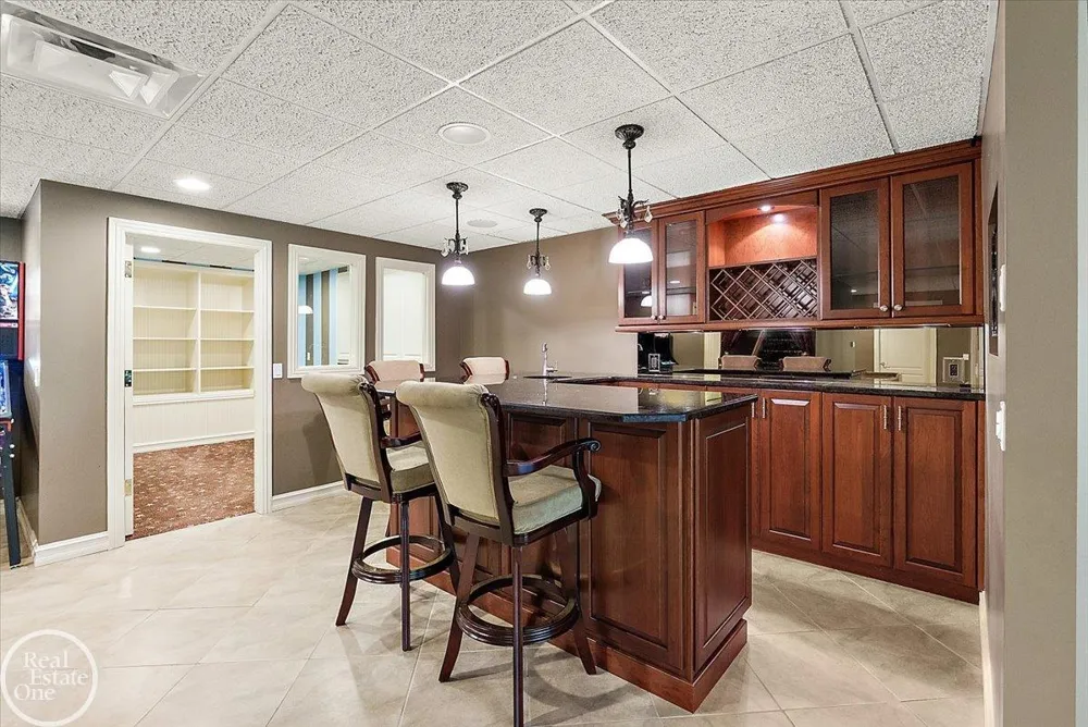 57177 Covington Drive Washington Township, MI 48094