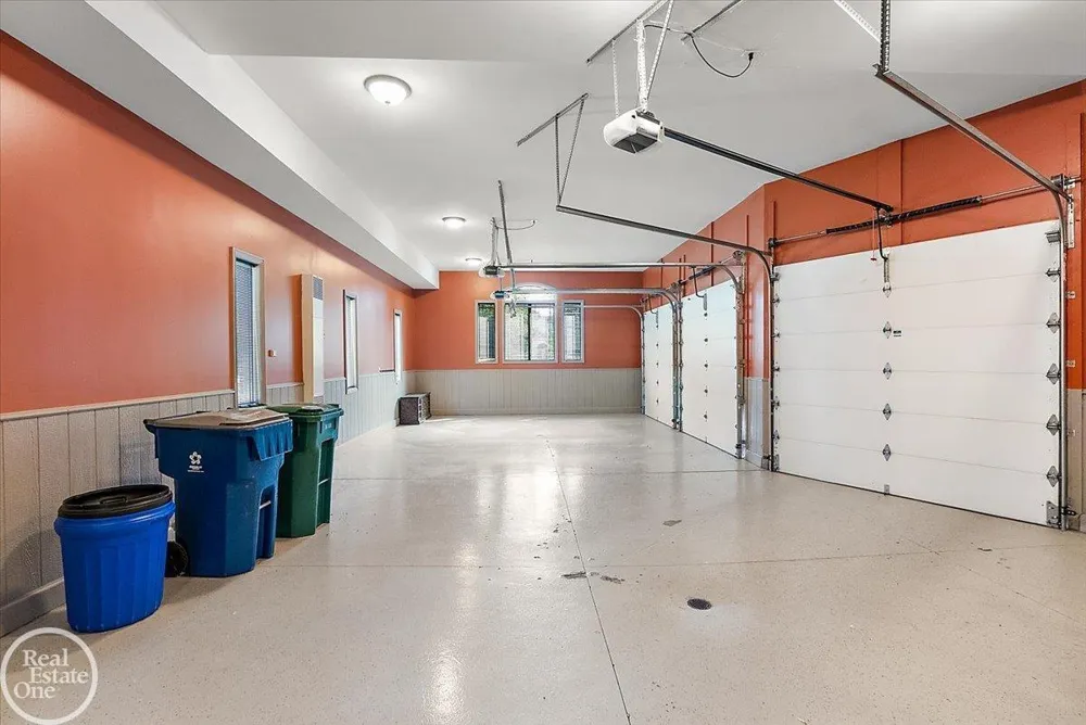 57177 Covington Drive Washington Township, MI 48094