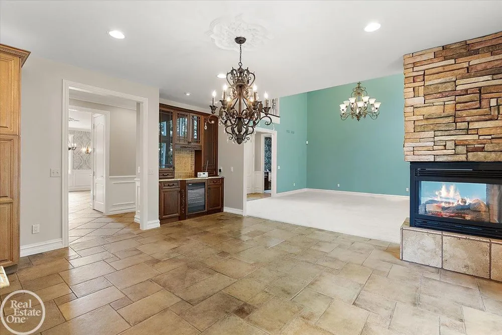 57177 Covington Drive Washington Township, MI 48094