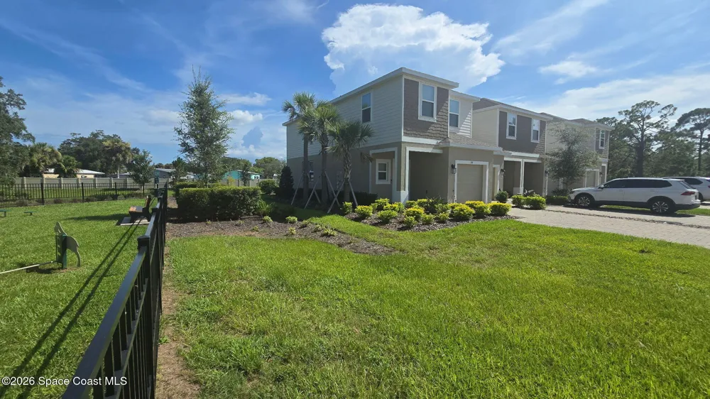 136 River Front Way Edgewater, FL 32141