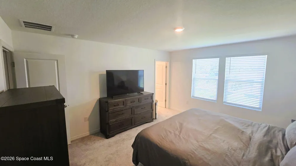 136 River Front Way Edgewater, FL 32141