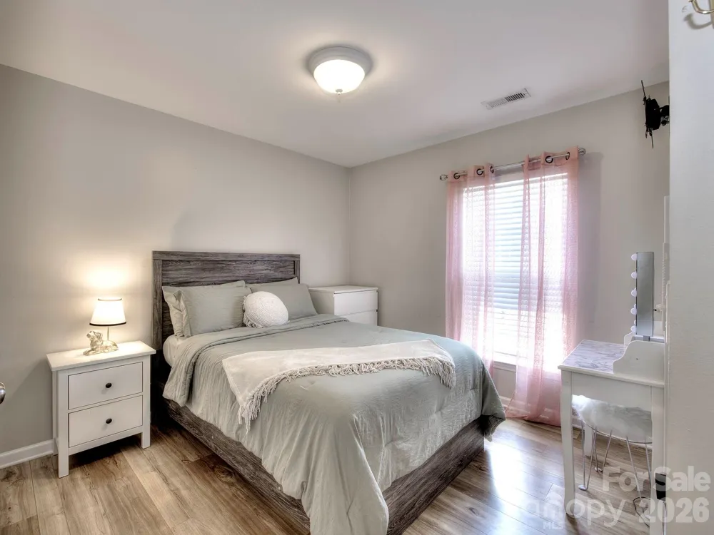 2963 Little Stream Court Matthews, NC 28105