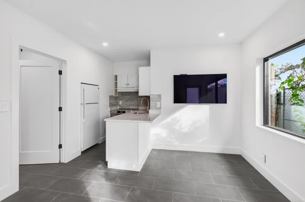 3720 Morton Avenue West Palm Beach, FL 33405