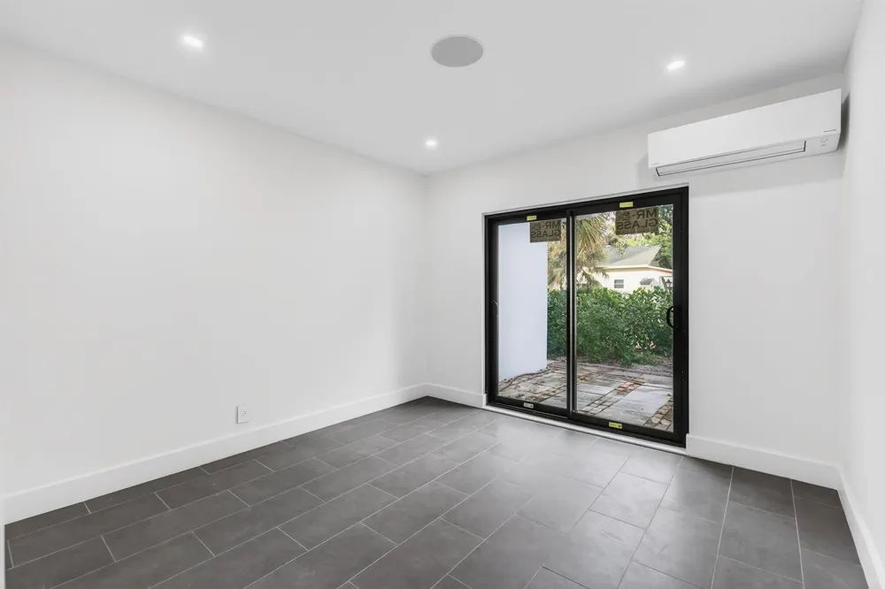 3720 Morton Avenue West Palm Beach, FL 33405