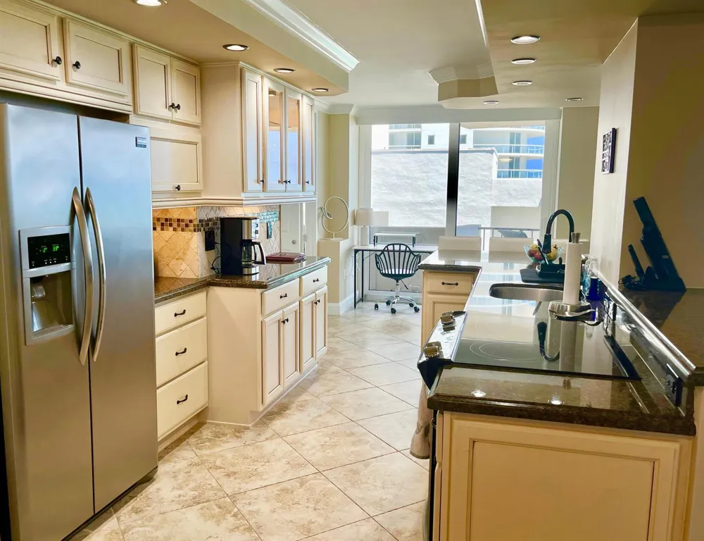 4200 Ocean Drive #1-806 Riviera Beach, FL 33404