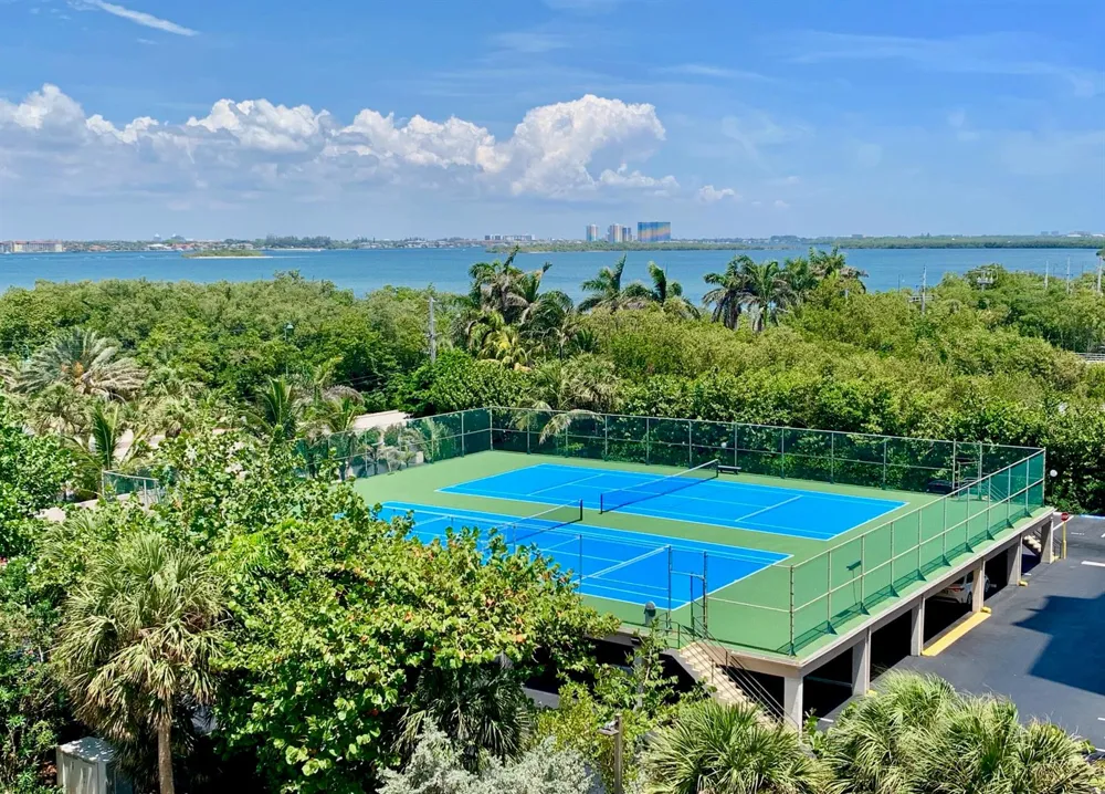 4200 Ocean Drive #1-806 Riviera Beach, FL 33404