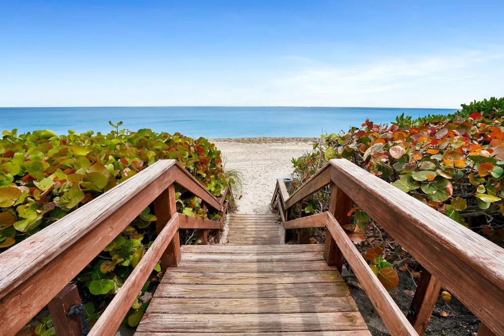 4200 Ocean Drive #1-806 Riviera Beach, FL 33404