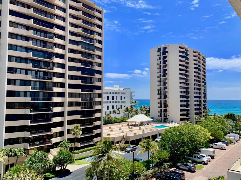 4200 Ocean Drive #1-806 Riviera Beach, FL 33404