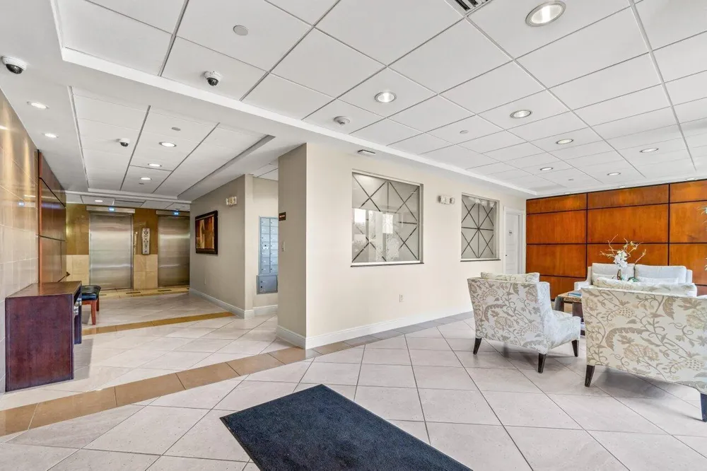 4200 Ocean Drive #1-806 Riviera Beach, FL 33404