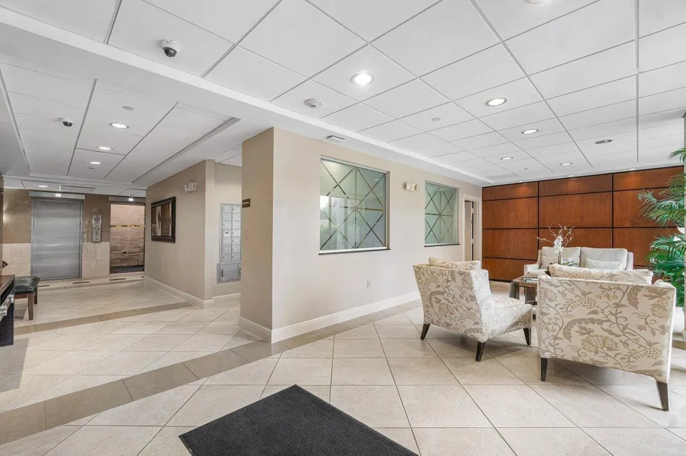 4200 Ocean Drive #1-806 Riviera Beach, FL 33404
