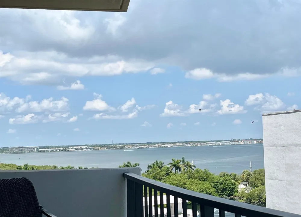 4200 Ocean Drive #1-806 Riviera Beach, FL 33404