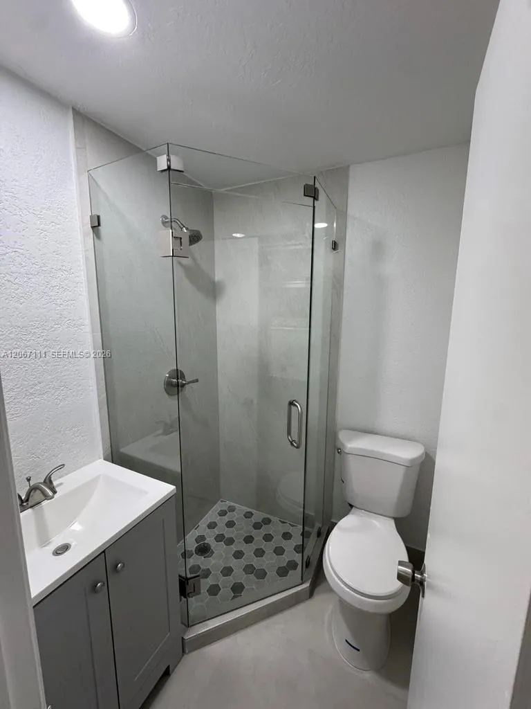 664 Colson Dr Key Largo, FL 33037