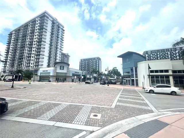 5252 NW 85th Ave #1608 Doral, FL 33166