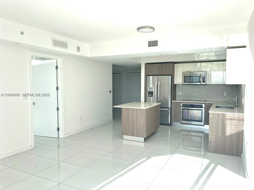5252 NW 85th Ave #1608 Doral, FL 33166