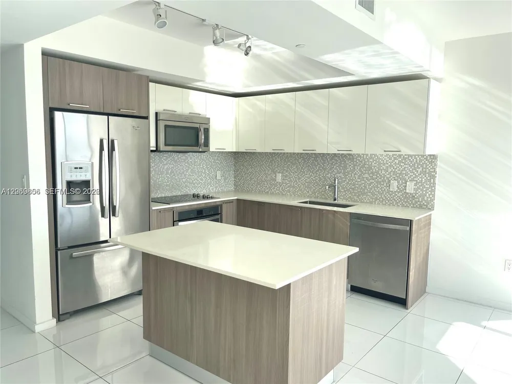 5252 NW 85th Ave #1608 Doral, FL 33166