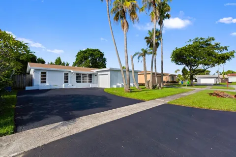 10690 NW 27TH COURT