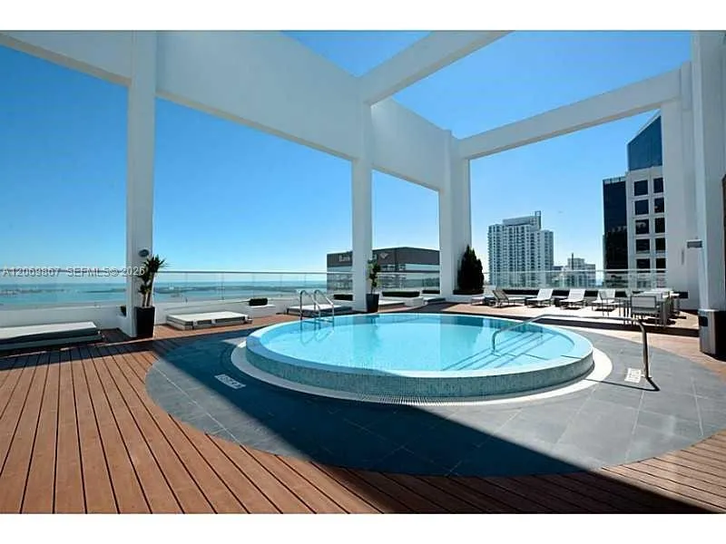 55 SE 6th St #2007 Miami, FL 33131
