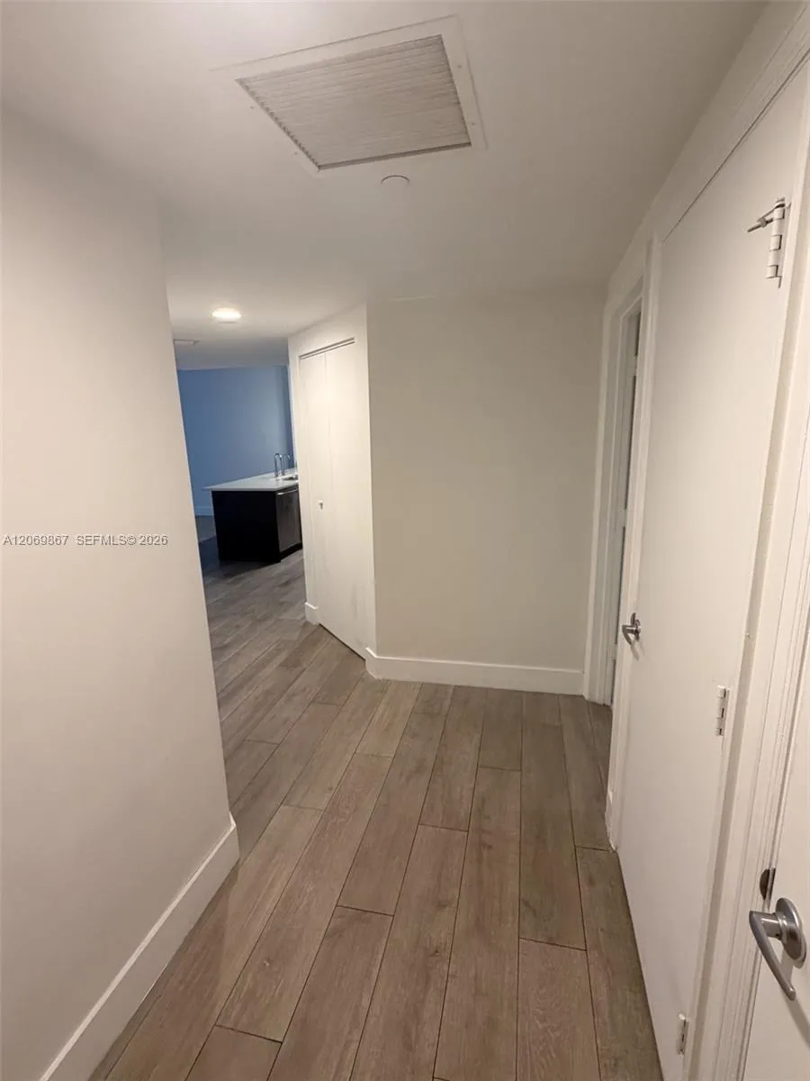 55 SE 6th St #2007 Miami, FL 33131
