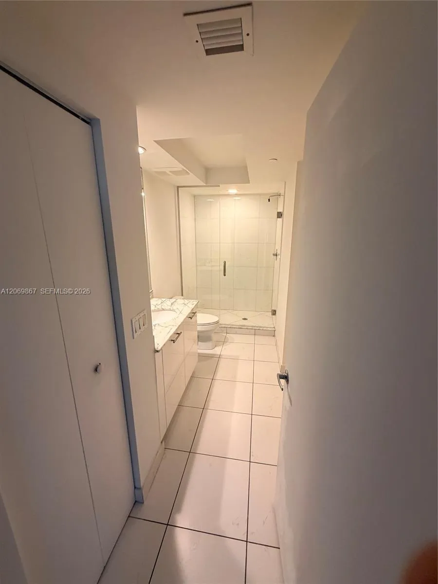 55 SE 6th St #2007 Miami, FL 33131