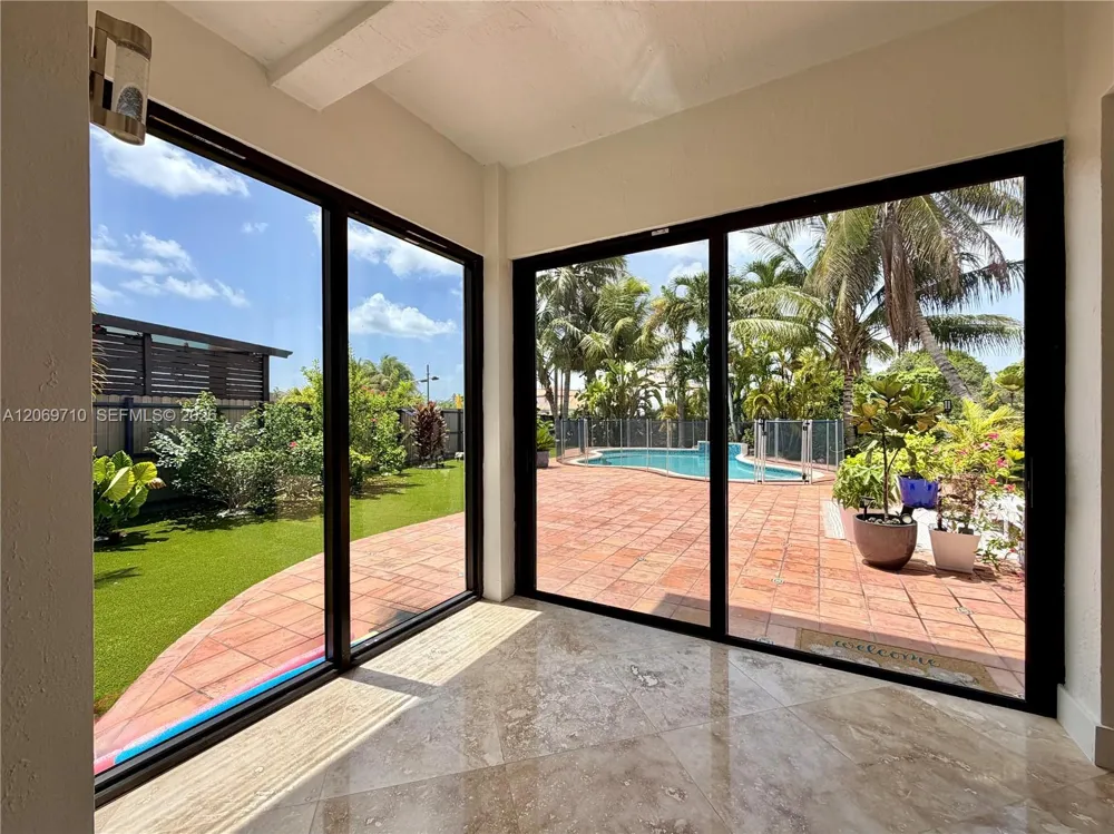 1764 SW 151st Pl Miami, FL 33185