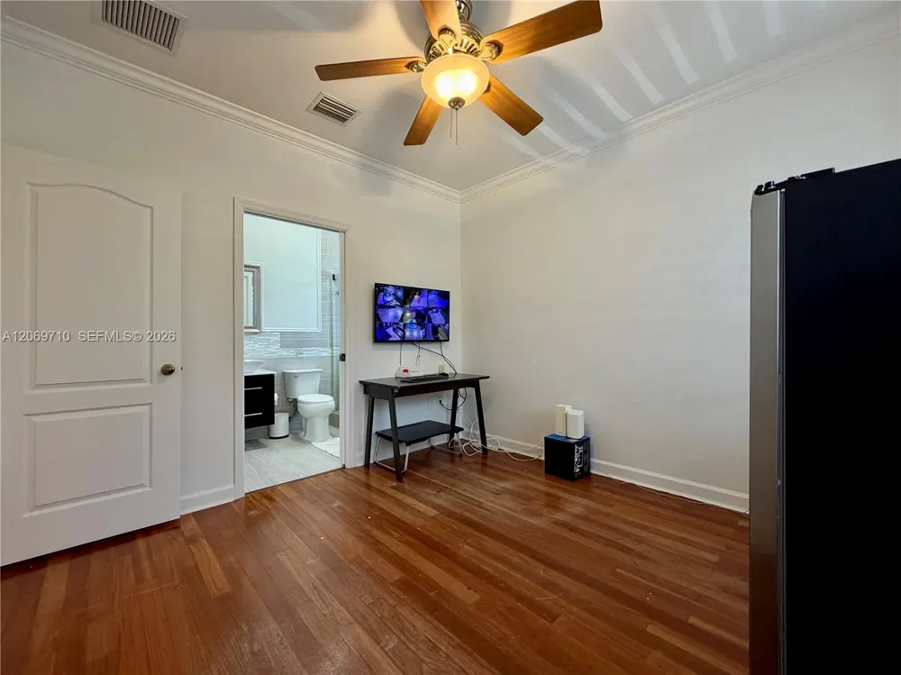 1764 SW 151st Pl Miami, FL 33185