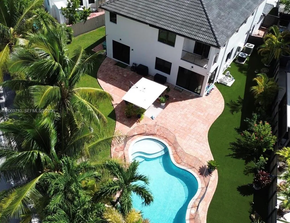 1764 SW 151st Pl Miami, FL 33185