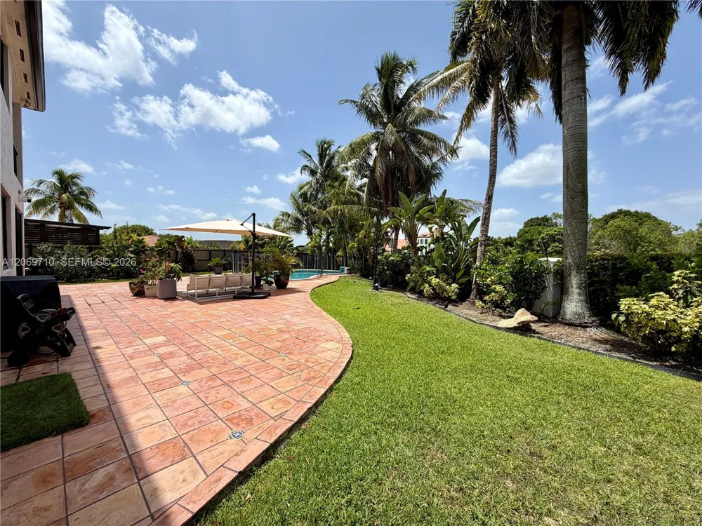 1764 SW 151st Pl Miami, FL 33185