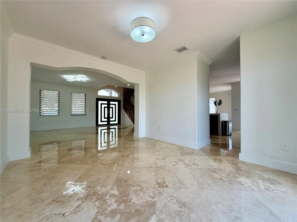 1764 SW 151st Pl Miami, FL 33185