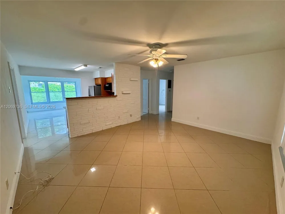4720 SW 25th Ter Dania Beach, FL 33312