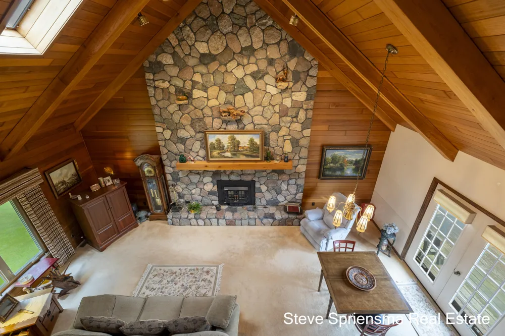 9541 Bass Drive Allendale, MI 49401