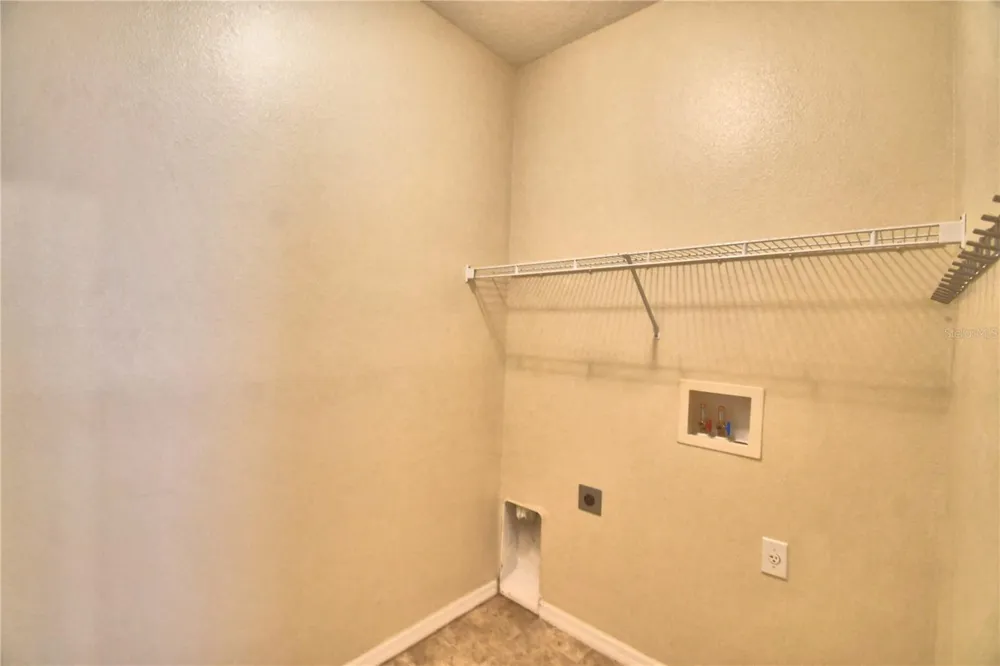 5621 FOREST RIDGE DRIVE Winter Haven, FL 33881