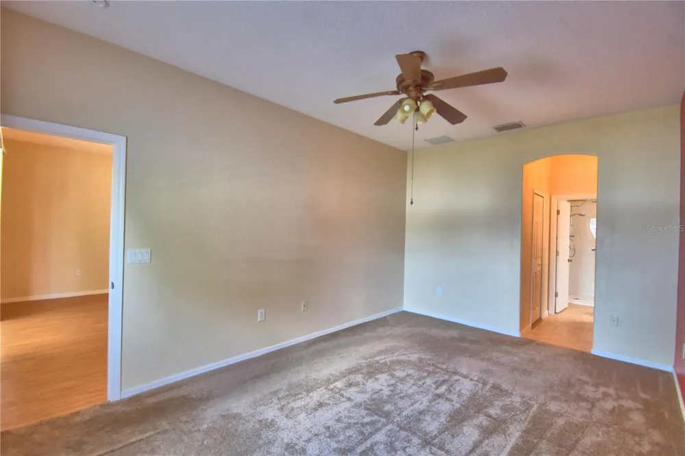 5621 FOREST RIDGE DRIVE Winter Haven, FL 33881