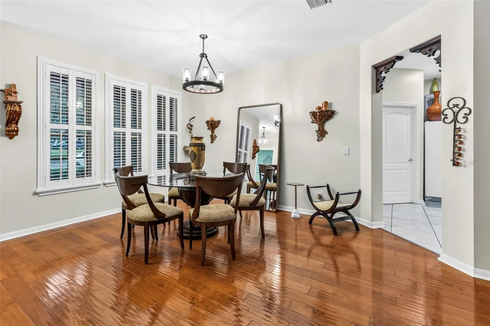 28 CAMELOT RIDGE DRIVE Brandon, FL 33511