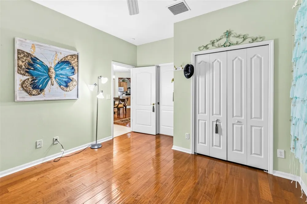 28 CAMELOT RIDGE DRIVE Brandon, FL 33511