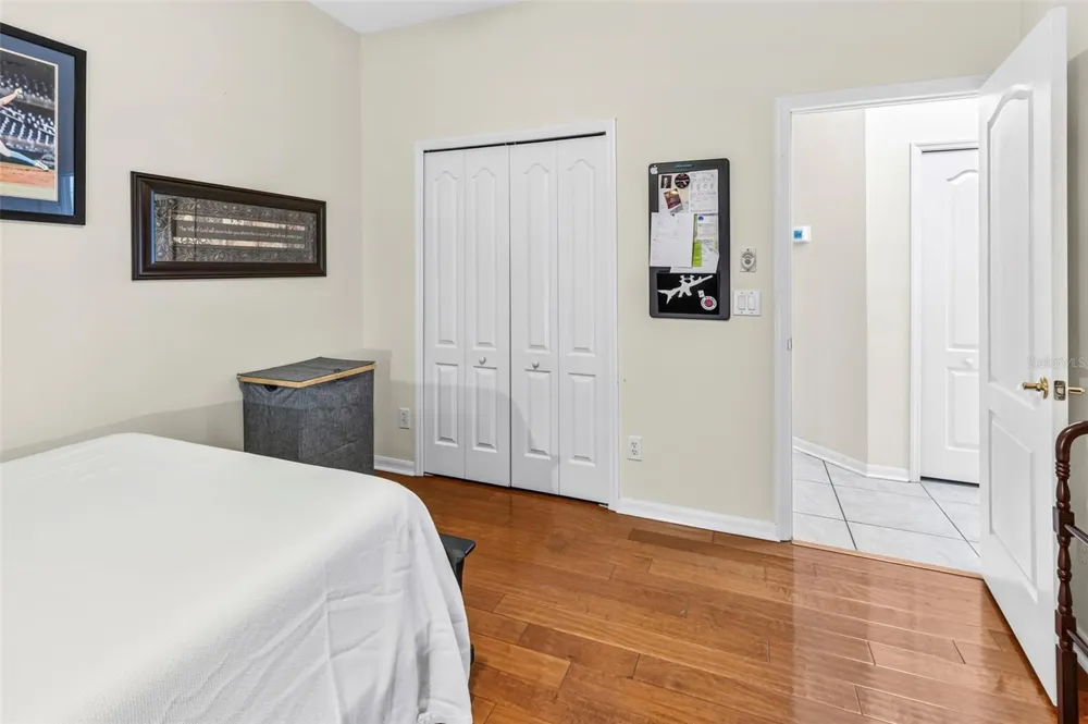 28 CAMELOT RIDGE DRIVE Brandon, FL 33511