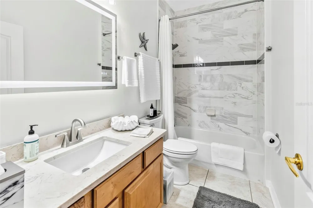 28 CAMELOT RIDGE DRIVE Brandon, FL 33511