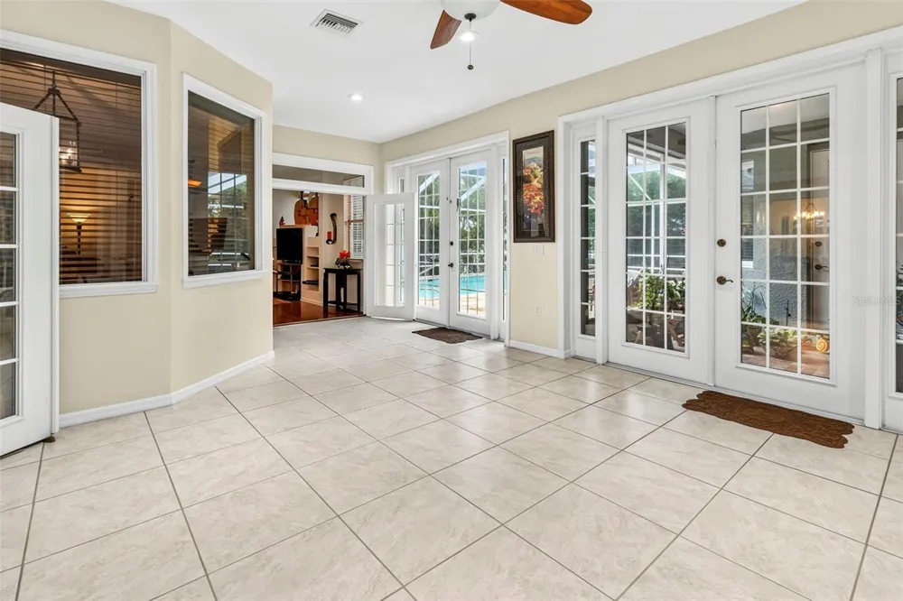 28 CAMELOT RIDGE DRIVE Brandon, FL 33511