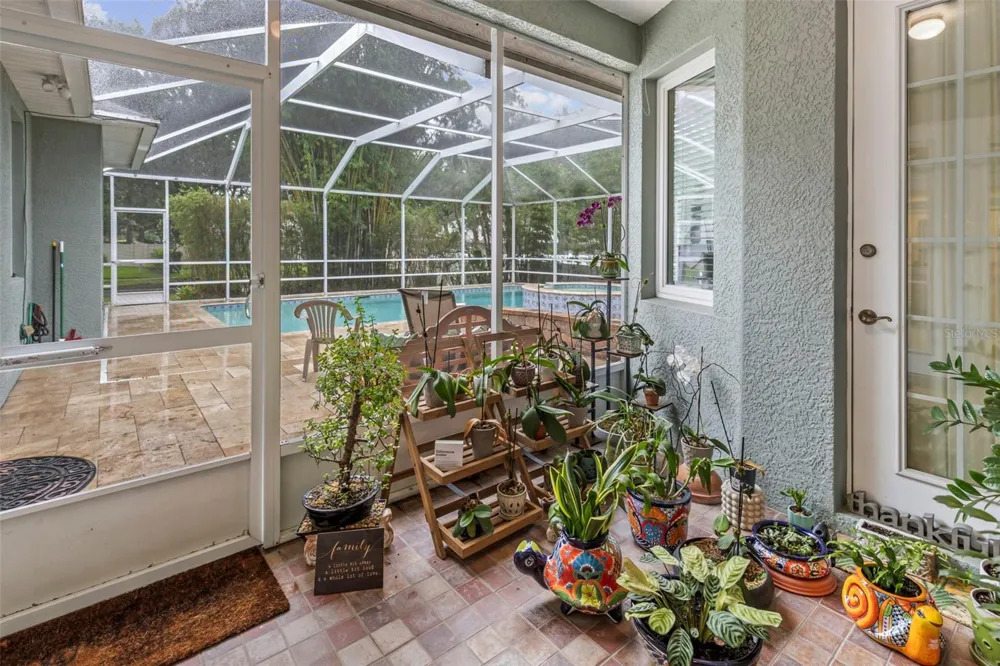 28 CAMELOT RIDGE DRIVE Brandon, FL 33511