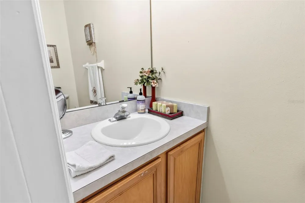28 CAMELOT RIDGE DRIVE Brandon, FL 33511