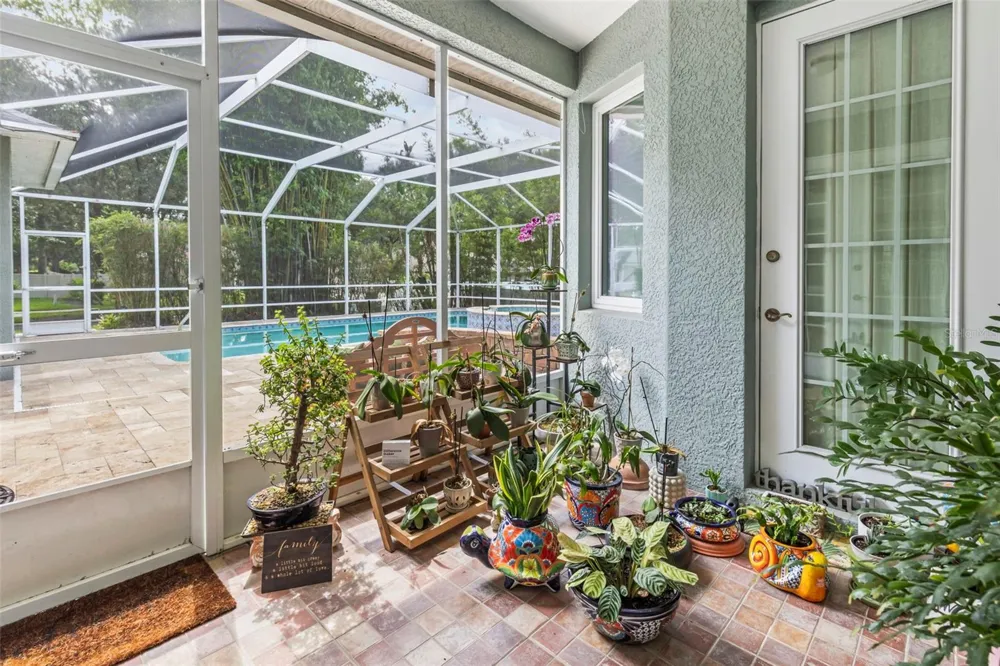 28 CAMELOT RIDGE DRIVE Brandon, FL 33511