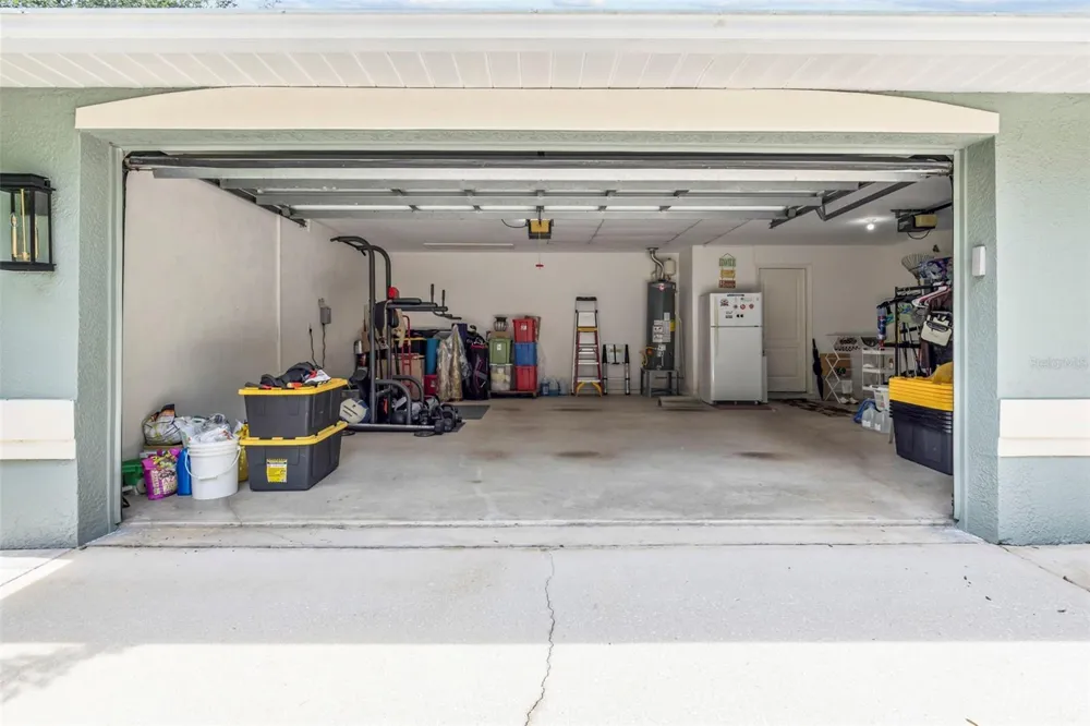 28 CAMELOT RIDGE DRIVE Brandon, FL 33511