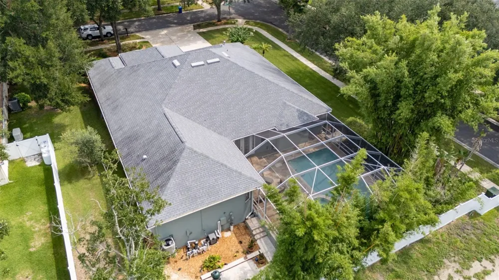 28 CAMELOT RIDGE DRIVE Brandon, FL 33511
