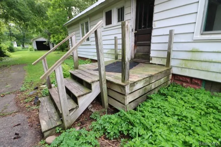 51 S Marsh Street Washington Township, MI 48419