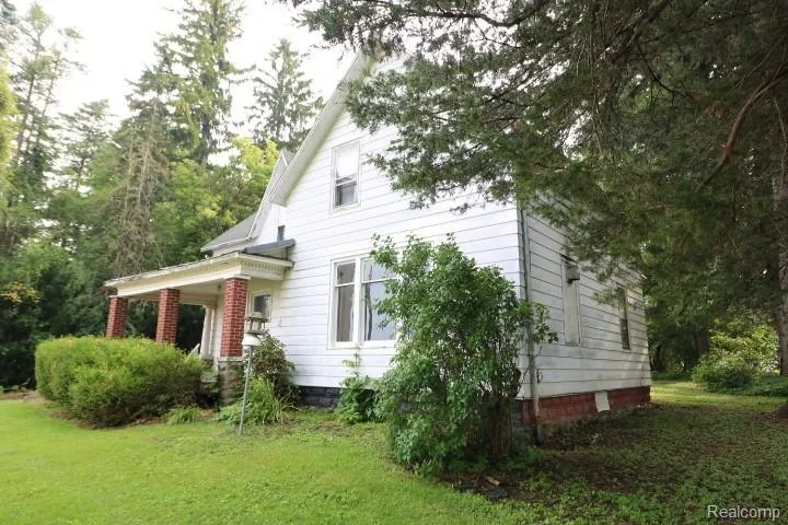 51 S Marsh Street Washington Township, MI 48419
