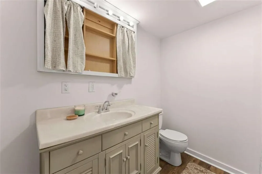 6806 Shoal Creek Road Clermont, GA 30527