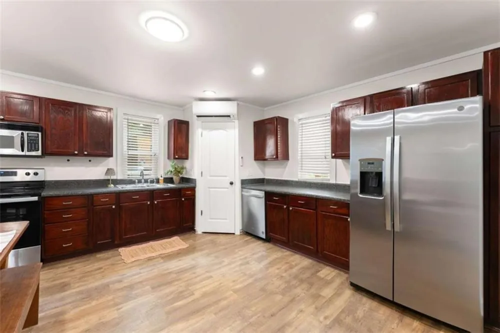 6806 Shoal Creek Road Clermont, GA 30527
